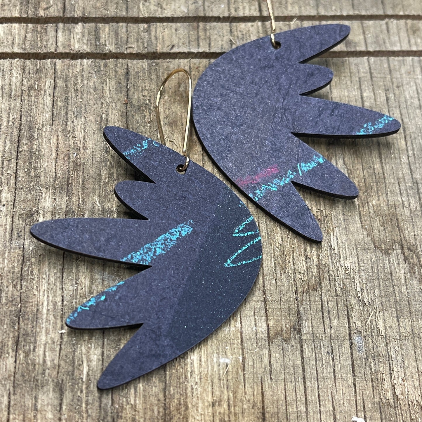 Splash Earrings Short Wire