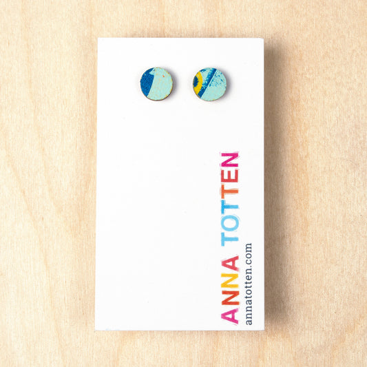 Circle Micro Stud Earrings